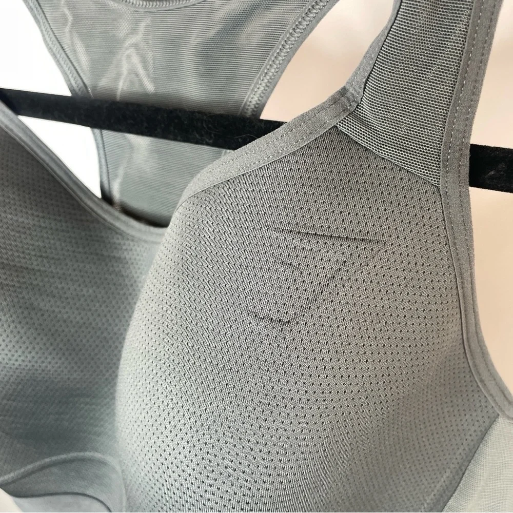 Gymshark | Lightweight High Support Sports Bra Dark Gray Size XL